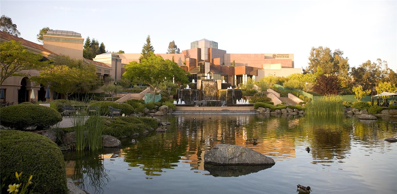 DAHLIN Blackhawk Plaza